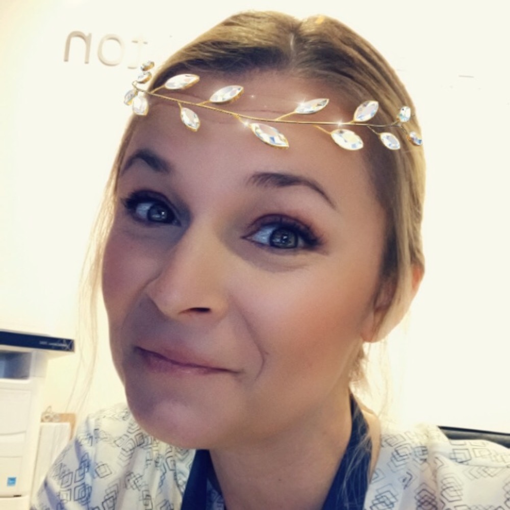 Meet your Posher, Carena